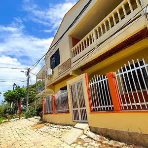 hostal-mom-mariela.sanandreshotels.com/